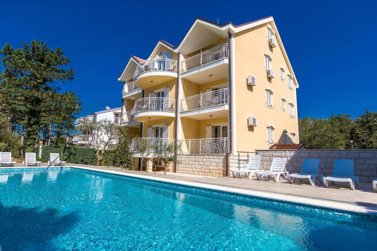 Apartments With A Swimming Pool Jadranovo, Crikvenica - 5521 Eksteriør billede